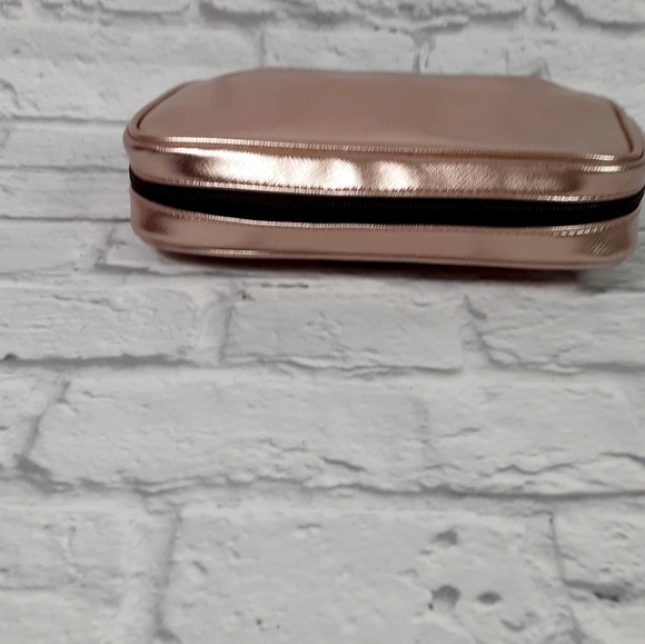 Henry Bendel rose gold leather jewelry case - Picture 5 of 14